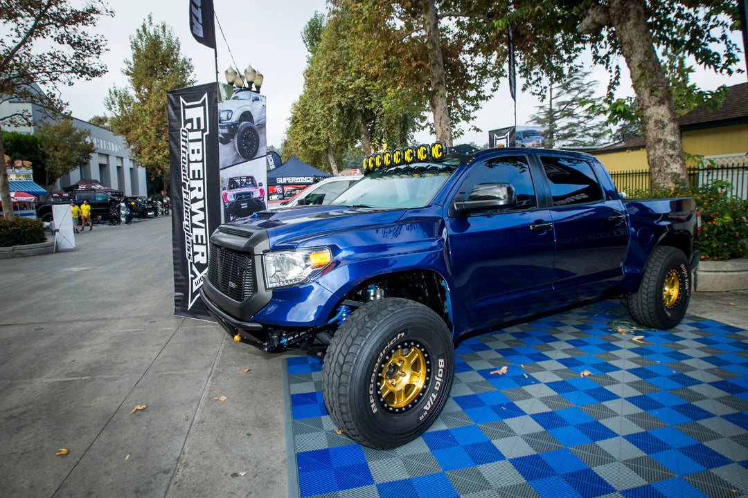 FIBERWERX TOYOTA TUNDRA 2014+ BEDSIDES 5.5Ft BED 4.5" BULGE