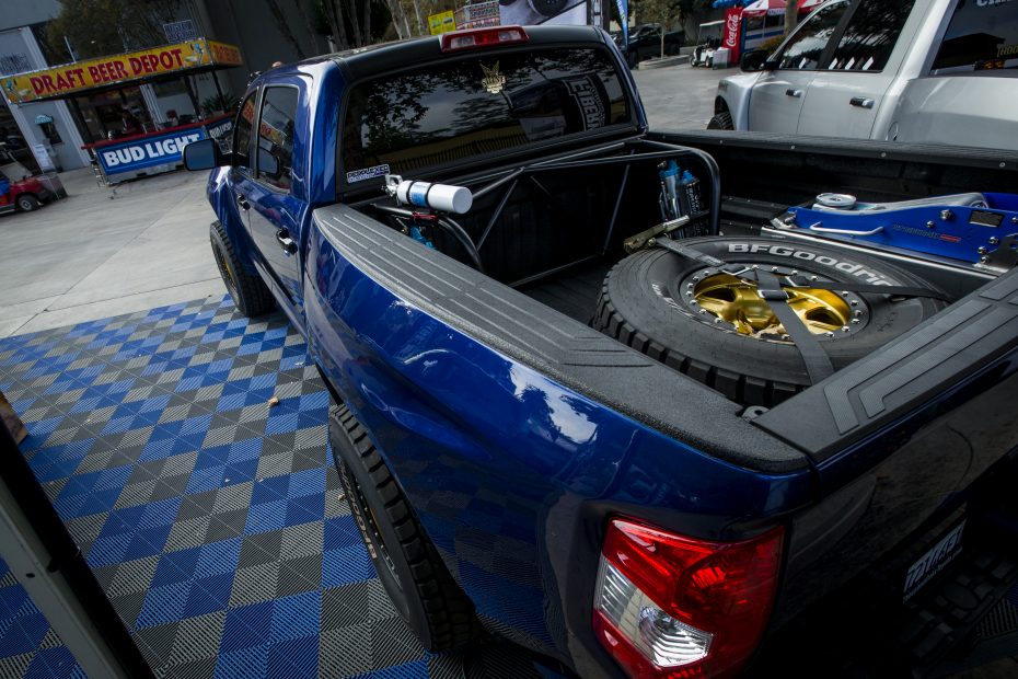 FIBERWERX TOYOTA TUNDRA 2014+ BEDSIDES 5.5Ft BED 4.5" BULGE